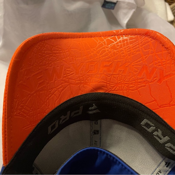 Never worn New York Islanders baseball hat. - Picture 2 of 5